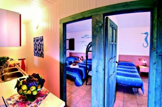 Villaggio Black Marlin